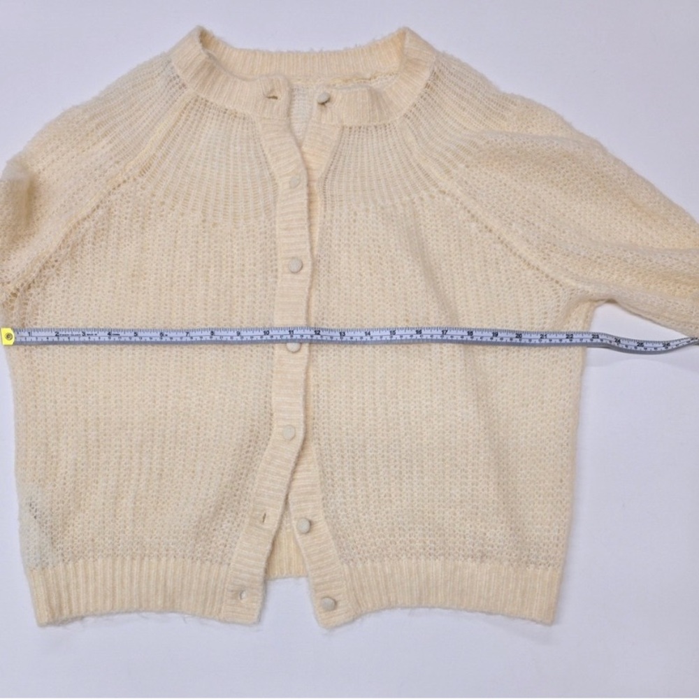 Zara Women's Cream Sweater - Picture 3 of 5